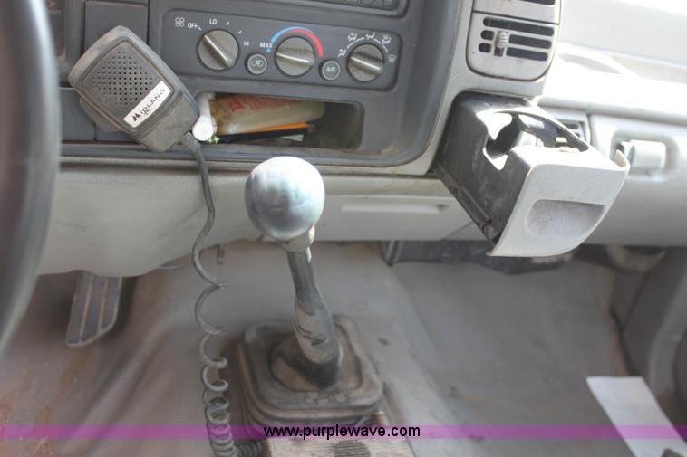 image for item B8511 1995 Chevrolet 3500HD pickup truck