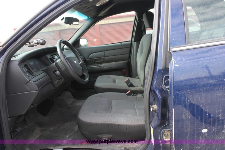 image for item B8603 2008 Ford Crown Victoria Police Interceptor