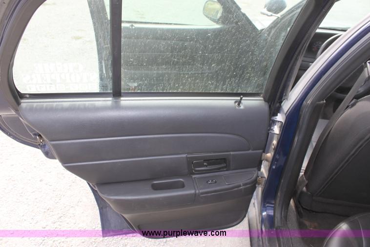 image for item B8603 2008 Ford Crown Victoria Police Interceptor