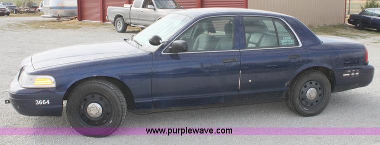 image for item B8604 2006 Ford Crown Victoria Police Interceptor