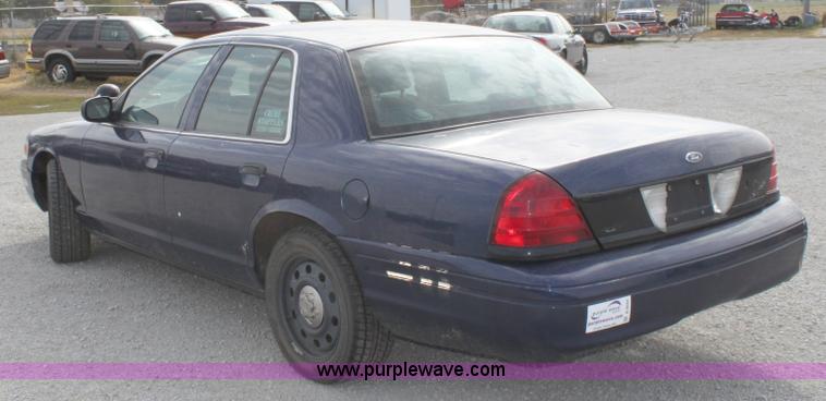 image for item B8604 2006 Ford Crown Victoria Police Interceptor