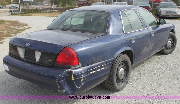 image for item B8604 2006 Ford Crown Victoria Police Interceptor