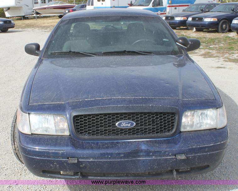 image for item B8604 2006 Ford Crown Victoria Police Interceptor