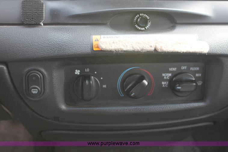 image for item B8604 2006 Ford Crown Victoria Police Interceptor