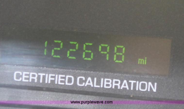 image for item B8604 2006 Ford Crown Victoria Police Interceptor