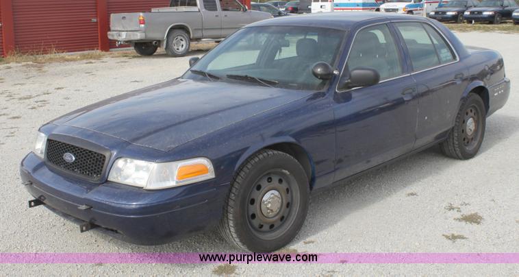 image for item B8605 2006 Ford Crown Victoria Police Interceptor