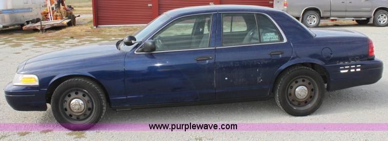image for item B8605 2006 Ford Crown Victoria Police Interceptor