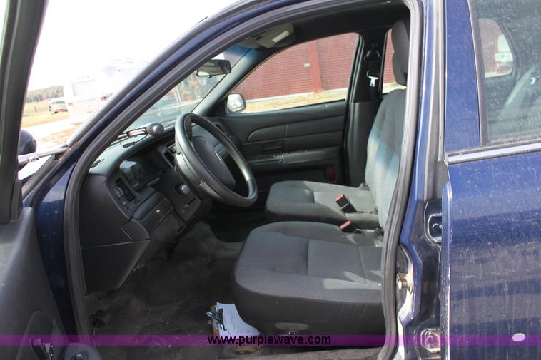 image for item B8605 2006 Ford Crown Victoria Police Interceptor