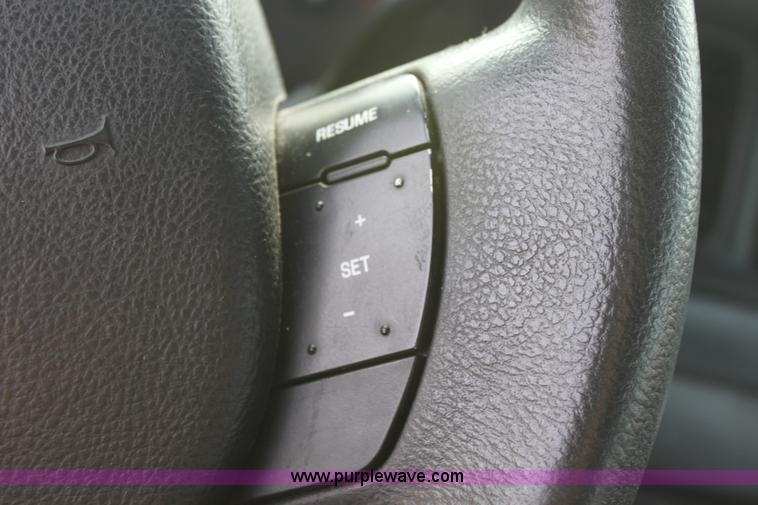 image for item B8605 2006 Ford Crown Victoria Police Interceptor