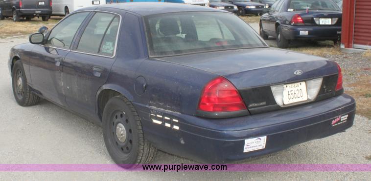 image for item B8607 2006 Ford Crown Victoria Police Interceptor