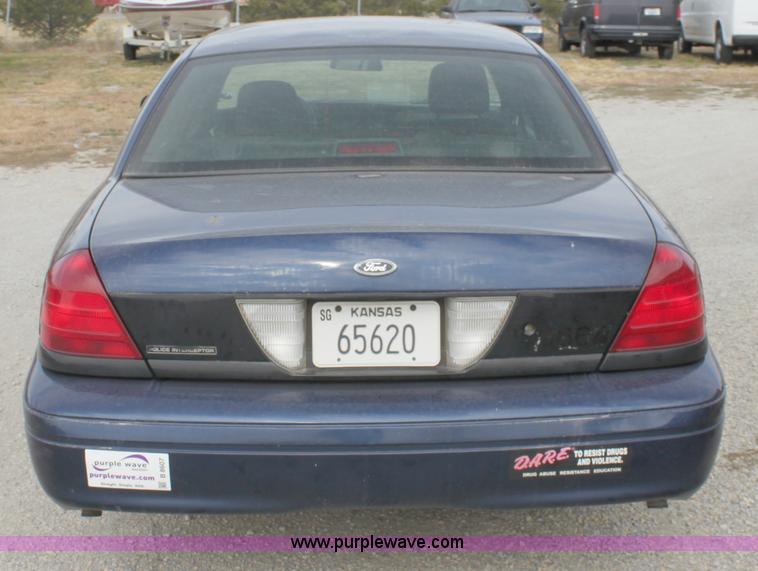 image for item B8607 2006 Ford Crown Victoria Police Interceptor