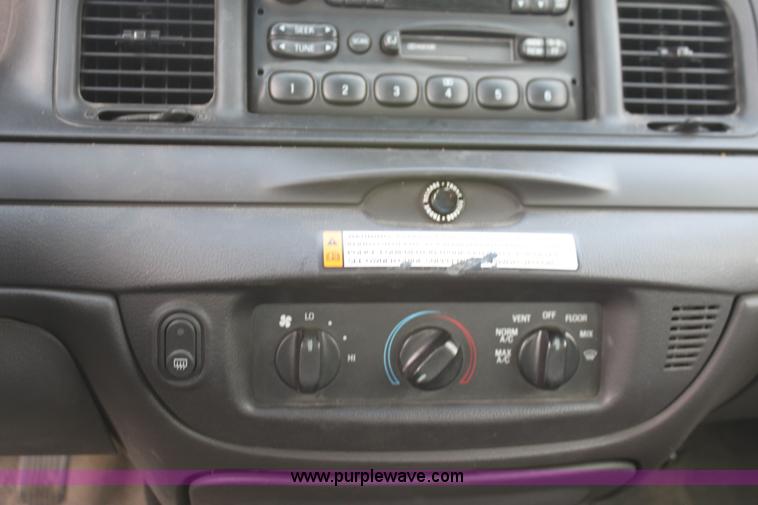 image for item B8607 2006 Ford Crown Victoria Police Interceptor