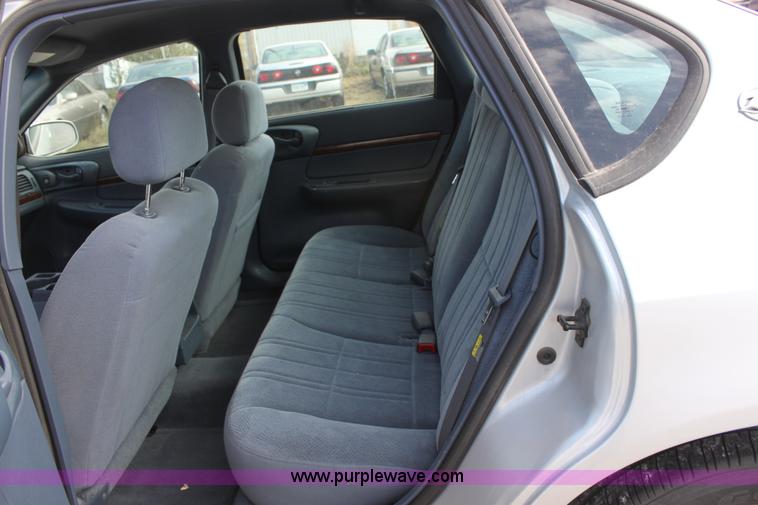 image for item B8609 2004 Chevrolet Impala