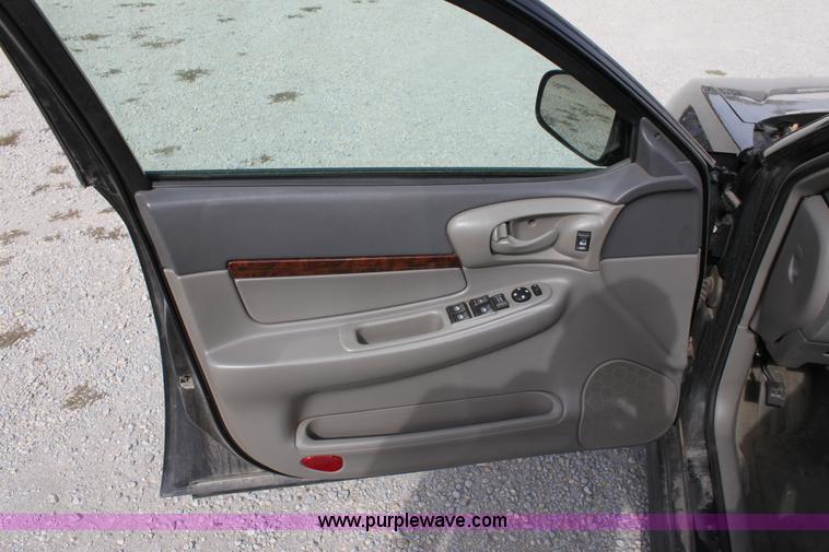 image for item B8610 2003 Chevrolet Impala