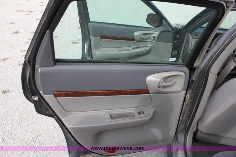 image for item B8610 2003 Chevrolet Impala