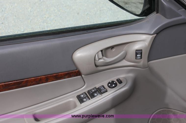 image for item B8610 2003 Chevrolet Impala