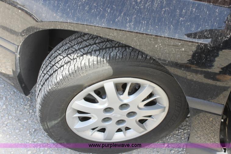 image for item B8610 2003 Chevrolet Impala