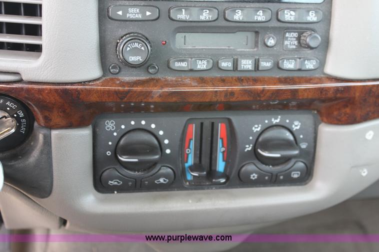 image for item B8612 2004 Chevrolet Impala