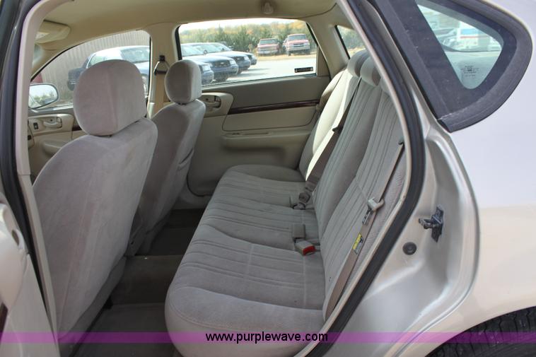 image for item B8613 2002 Chevrolet Impala