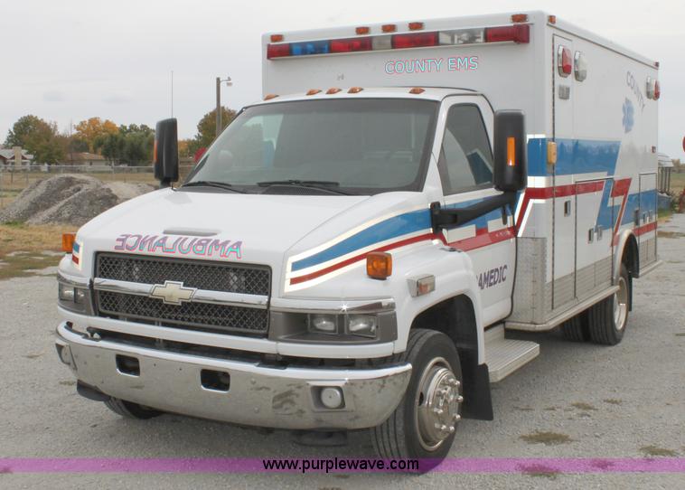image for item B8616 2008 Chevrolet Kodiak C4500 ambulance