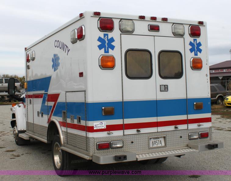 image for item B8616 2008 Chevrolet Kodiak C4500 ambulance