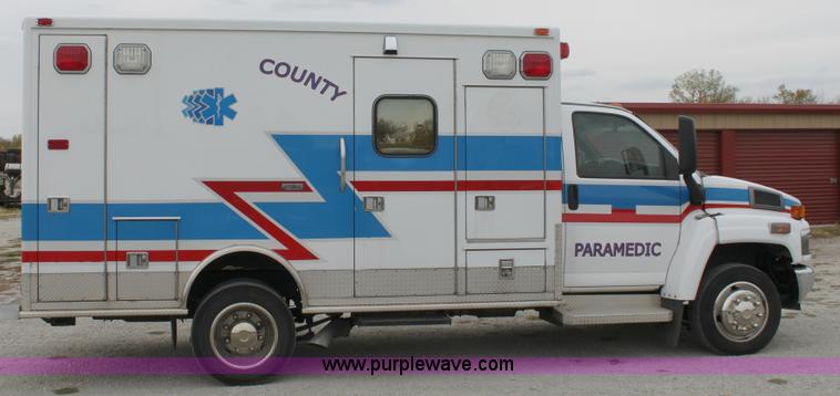image for item B8616 2008 Chevrolet Kodiak C4500 ambulance