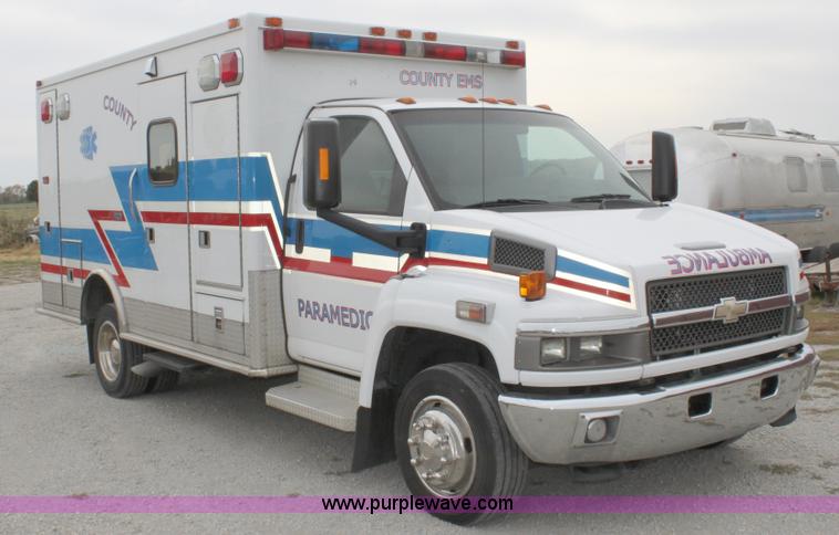 image for item B8616 2008 Chevrolet Kodiak C4500 ambulance