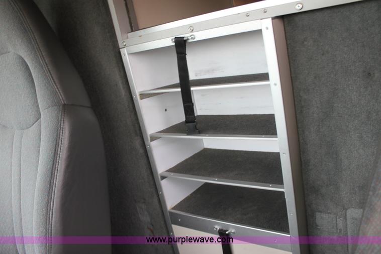 image for item B8616 2008 Chevrolet Kodiak C4500 ambulance