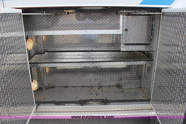 image for item B8616 2008 Chevrolet Kodiak C4500 ambulance