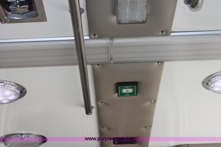 image for item B8616 2008 Chevrolet Kodiak C4500 ambulance