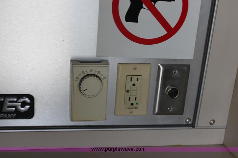 image for item B8616 2008 Chevrolet Kodiak C4500 ambulance