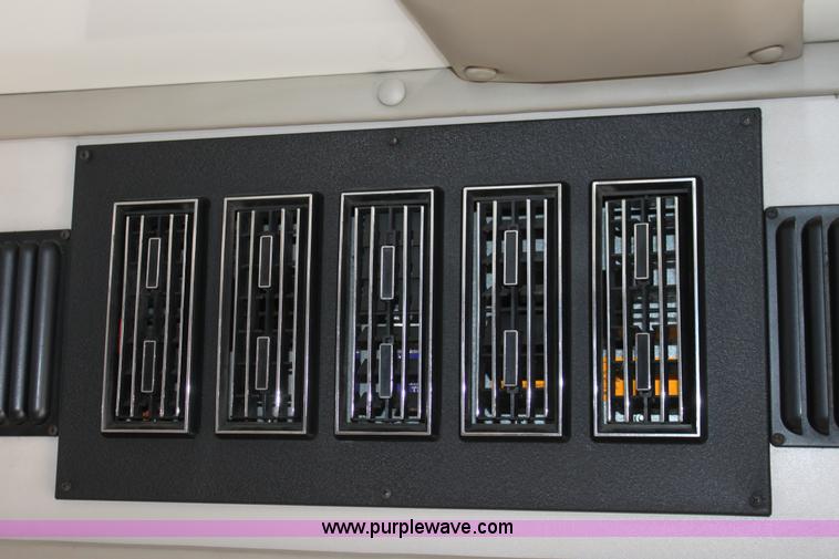 image for item B8616 2008 Chevrolet Kodiak C4500 ambulance