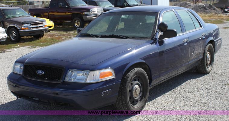 image for item B8634 2006 Ford Crown Victoria Police Interceptor