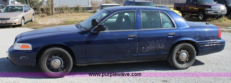 image for item B8634 2006 Ford Crown Victoria Police Interceptor