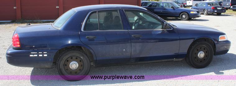 image for item B8634 2006 Ford Crown Victoria Police Interceptor