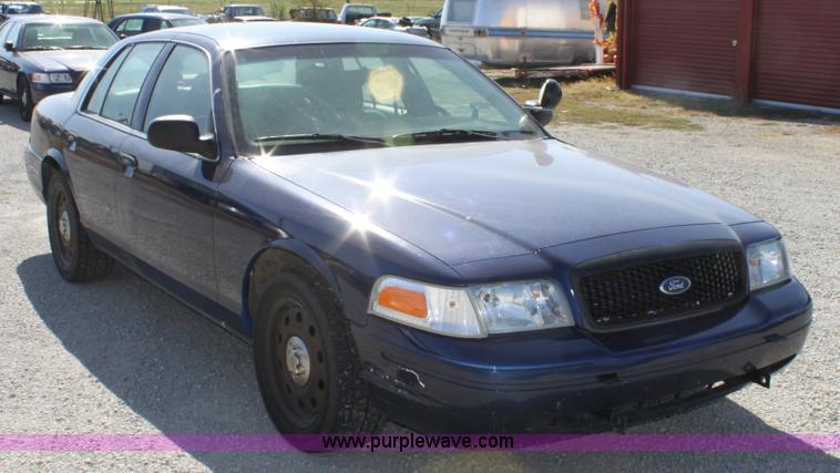 image for item B8634 2006 Ford Crown Victoria Police Interceptor