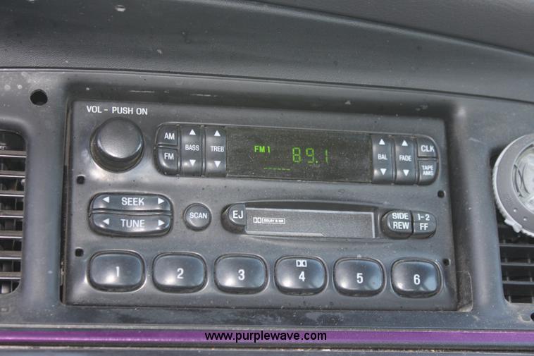 image for item B8634 2006 Ford Crown Victoria Police Interceptor