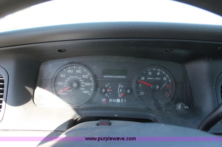 image for item B8634 2006 Ford Crown Victoria Police Interceptor