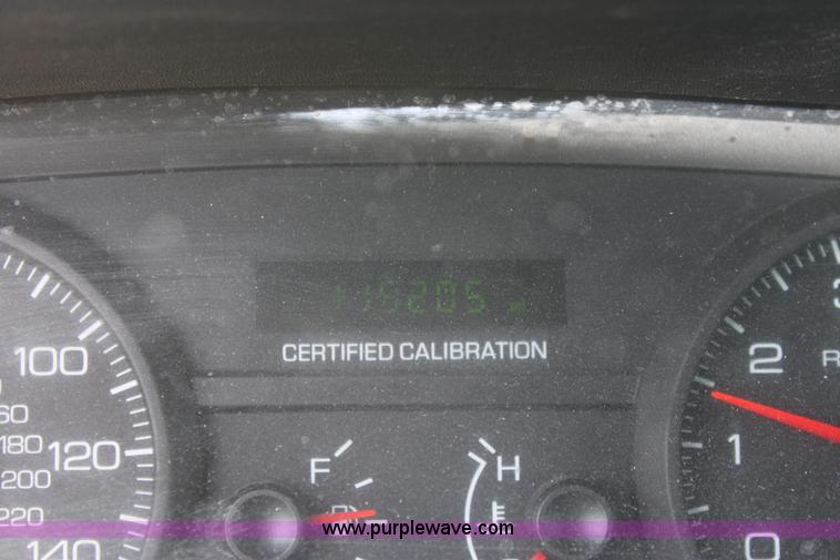 image for item B8634 2006 Ford Crown Victoria Police Interceptor