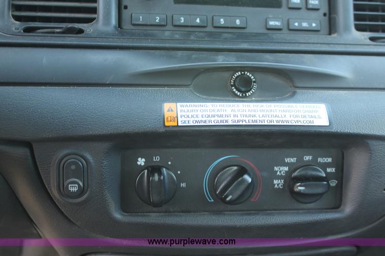 image for item B8635 2008 Ford Crown Victoria Police Interceptor