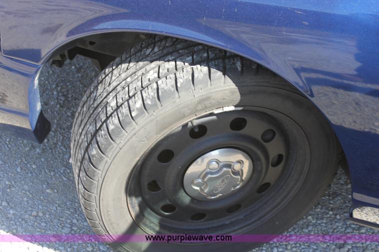 image for item B8635 2008 Ford Crown Victoria Police Interceptor