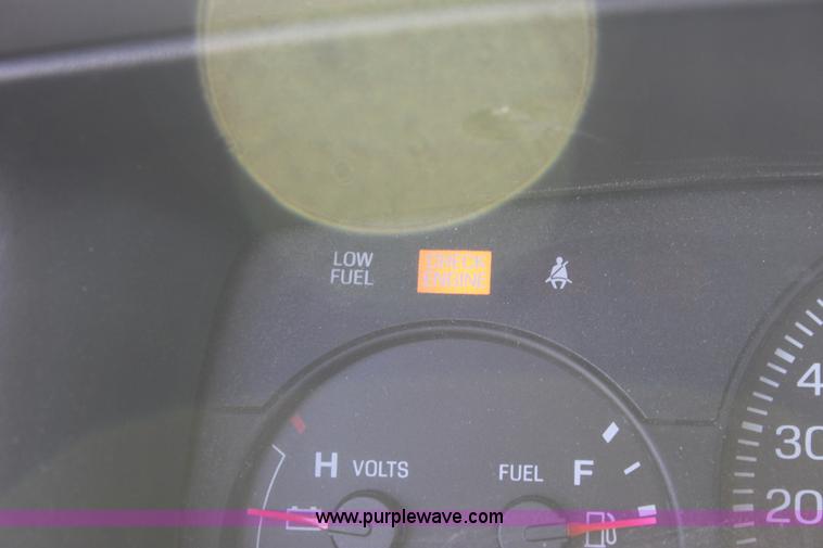 image for item B8638 2004 Ford Crown Victoria Police Interceptor