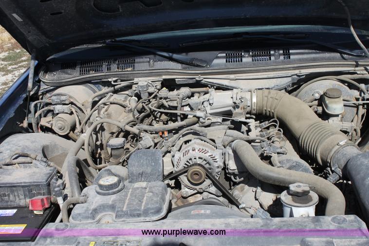 image for item B8638 2004 Ford Crown Victoria Police Interceptor