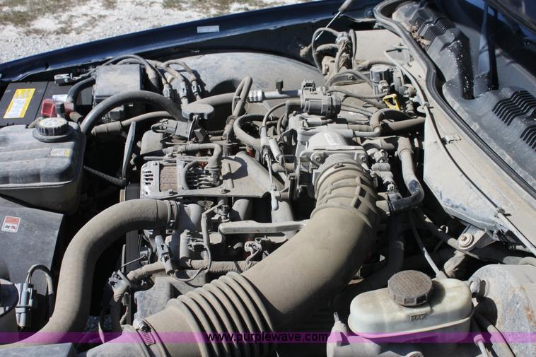 image for item B8638 2004 Ford Crown Victoria Police Interceptor