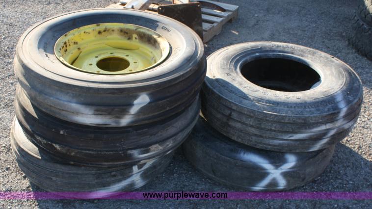 image for item B9425 (5) assorted tires and wheels