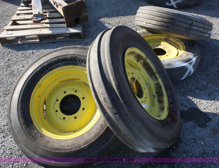 image for item B9425 (5) assorted tires and wheels