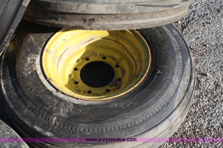 image for item B9425 (5) assorted tires and wheels