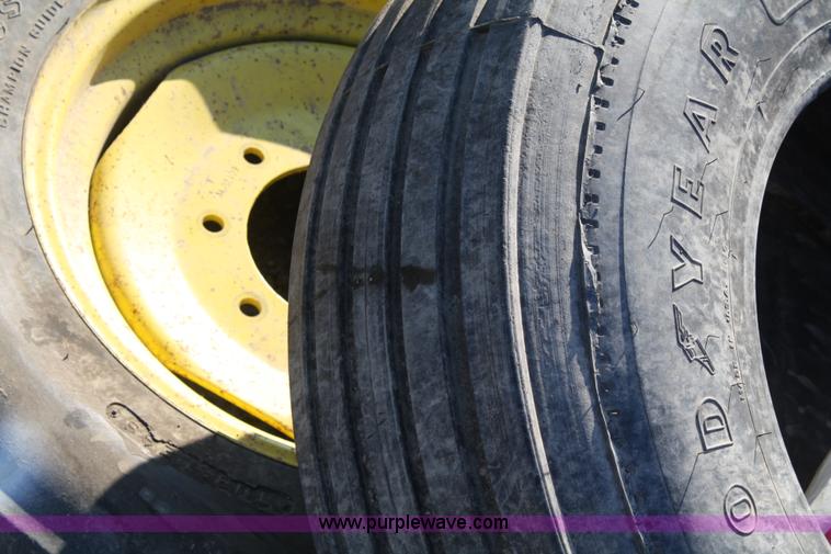 image for item B9425 (5) assorted tires and wheels