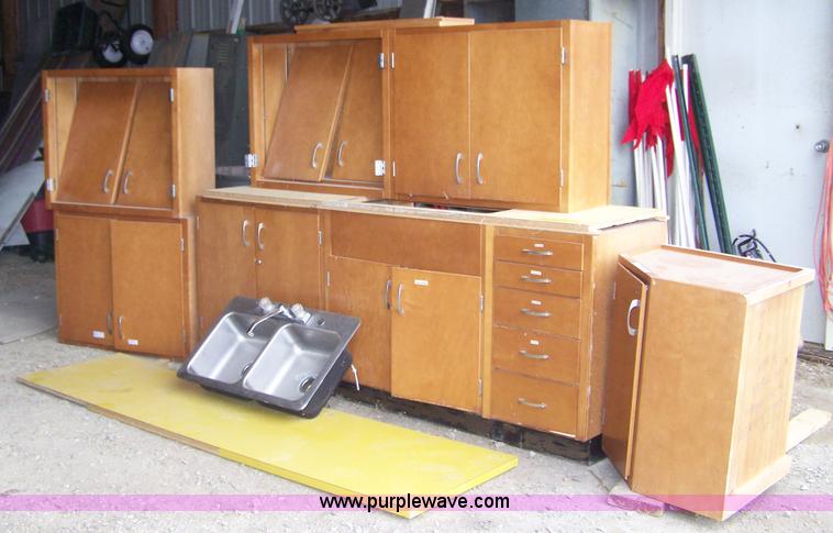 image for item C9410 Kitchen cabinet set