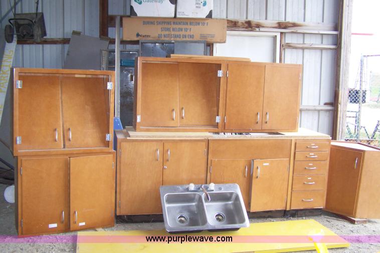 image for item C9410 Kitchen cabinet set